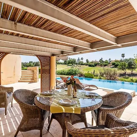 Golfe&sun Pool * Estombar